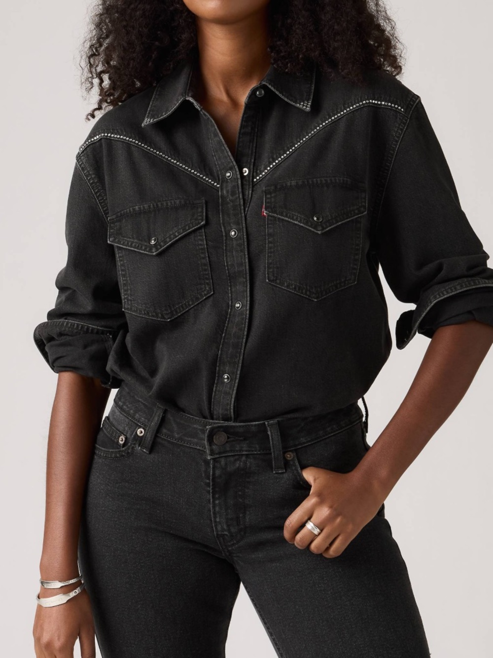 ☀️ New! LEVI’S Sawyer Western Denim Button-Up Shirt with Rhinestone Details